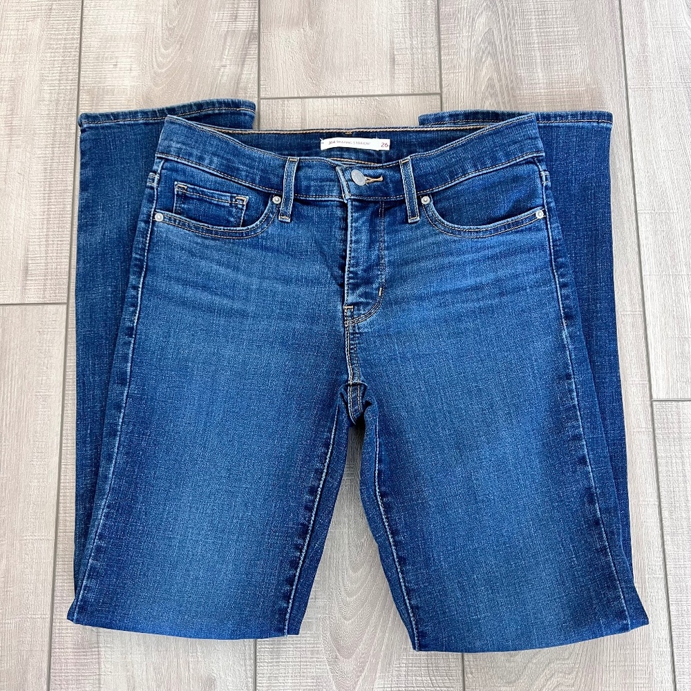 Levi's 314 Shaping Straight jeans size 26